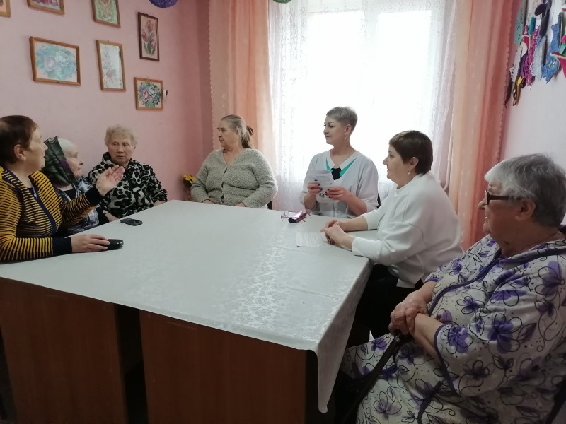 Беседа с фельдшером в отделении 